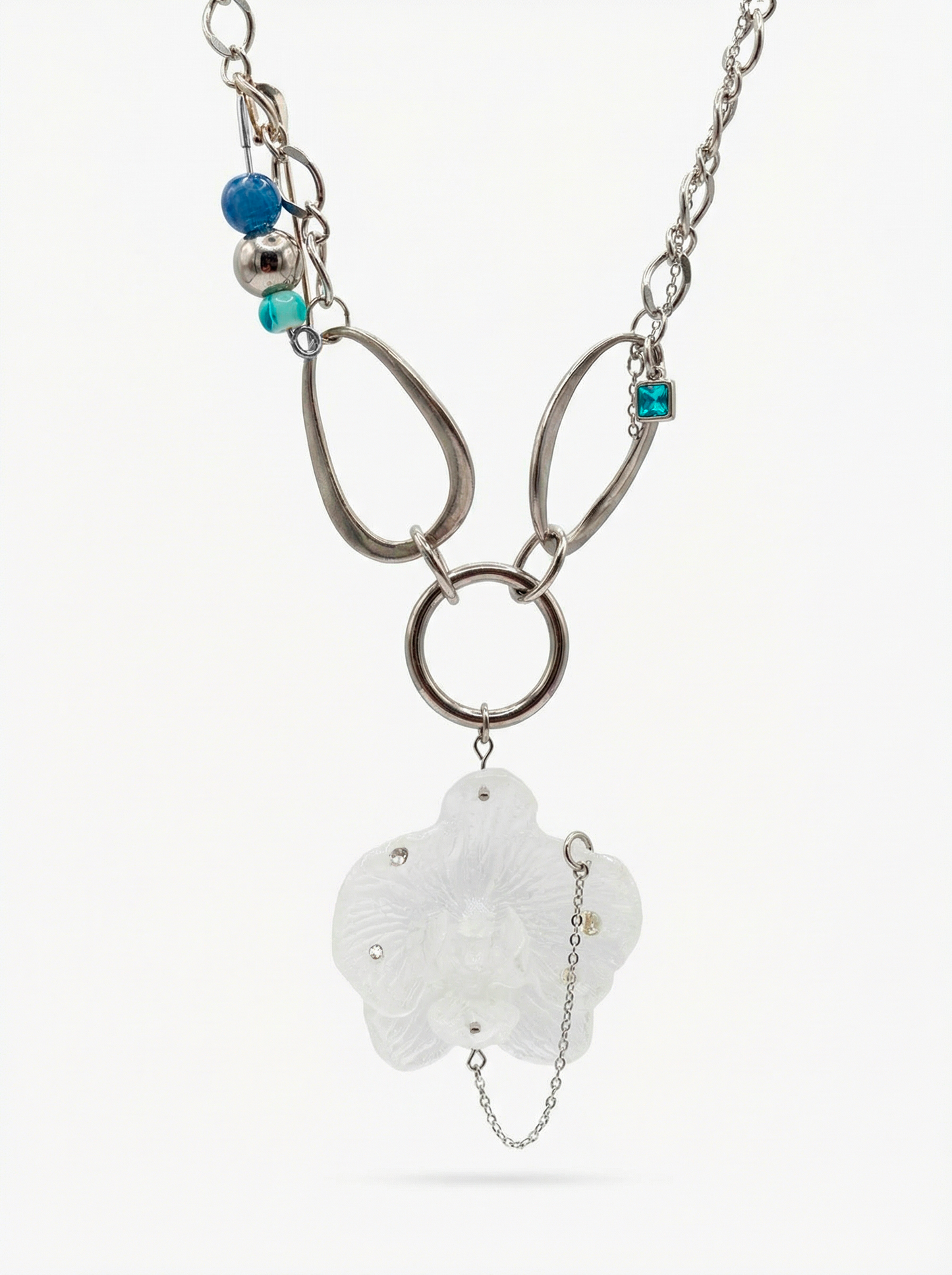 PIÈCE UNIQUE - Collier - Orchidée